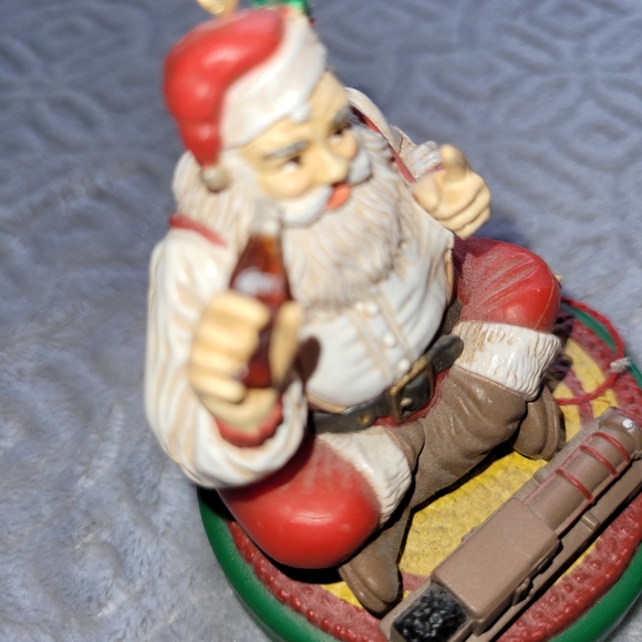 🎅Vintage COCA-COLA Santa Christmas Ornament - Picture 5 of 9